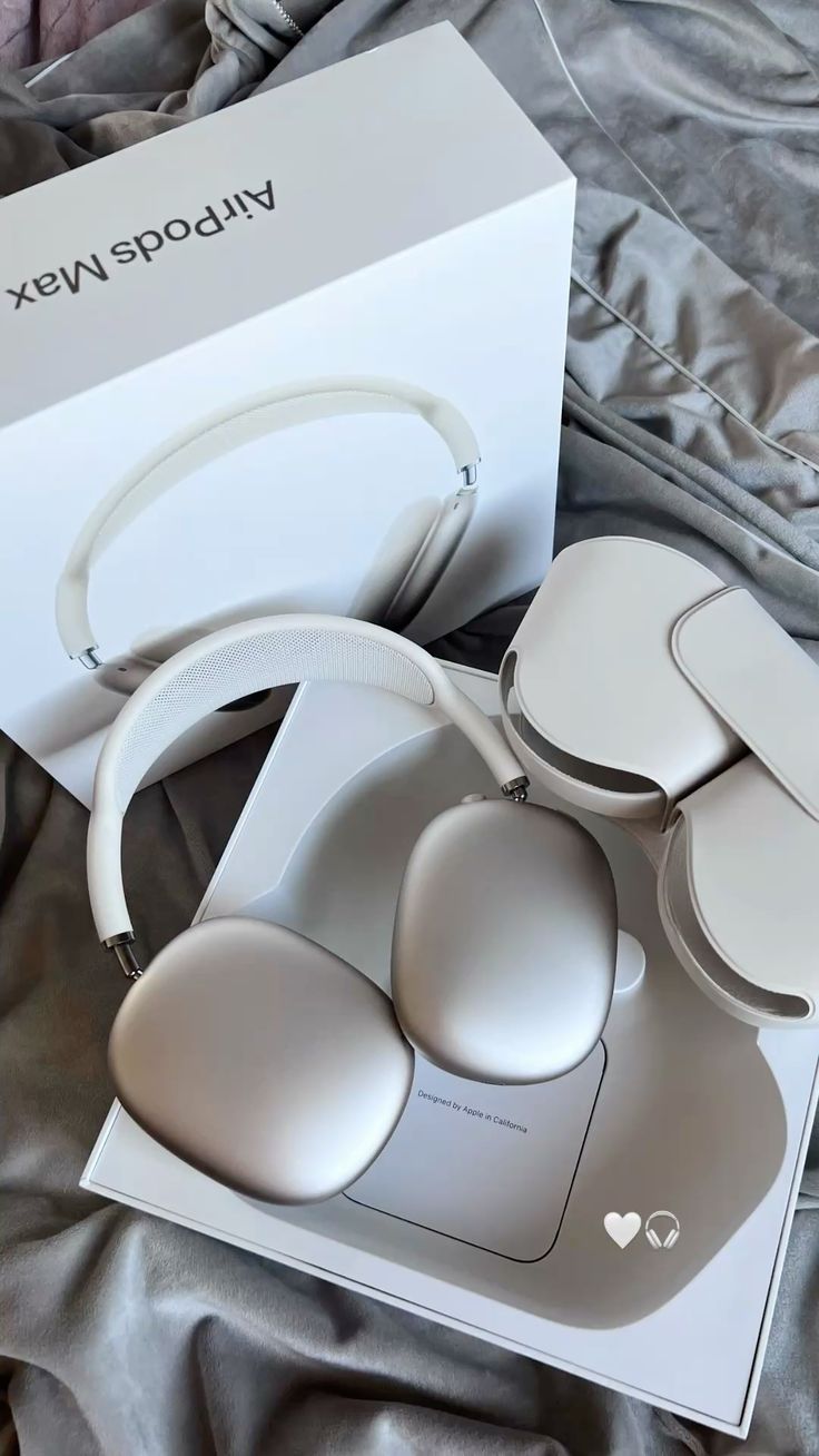 Airpods Max Wireless Headphone (Almost Sold Out)