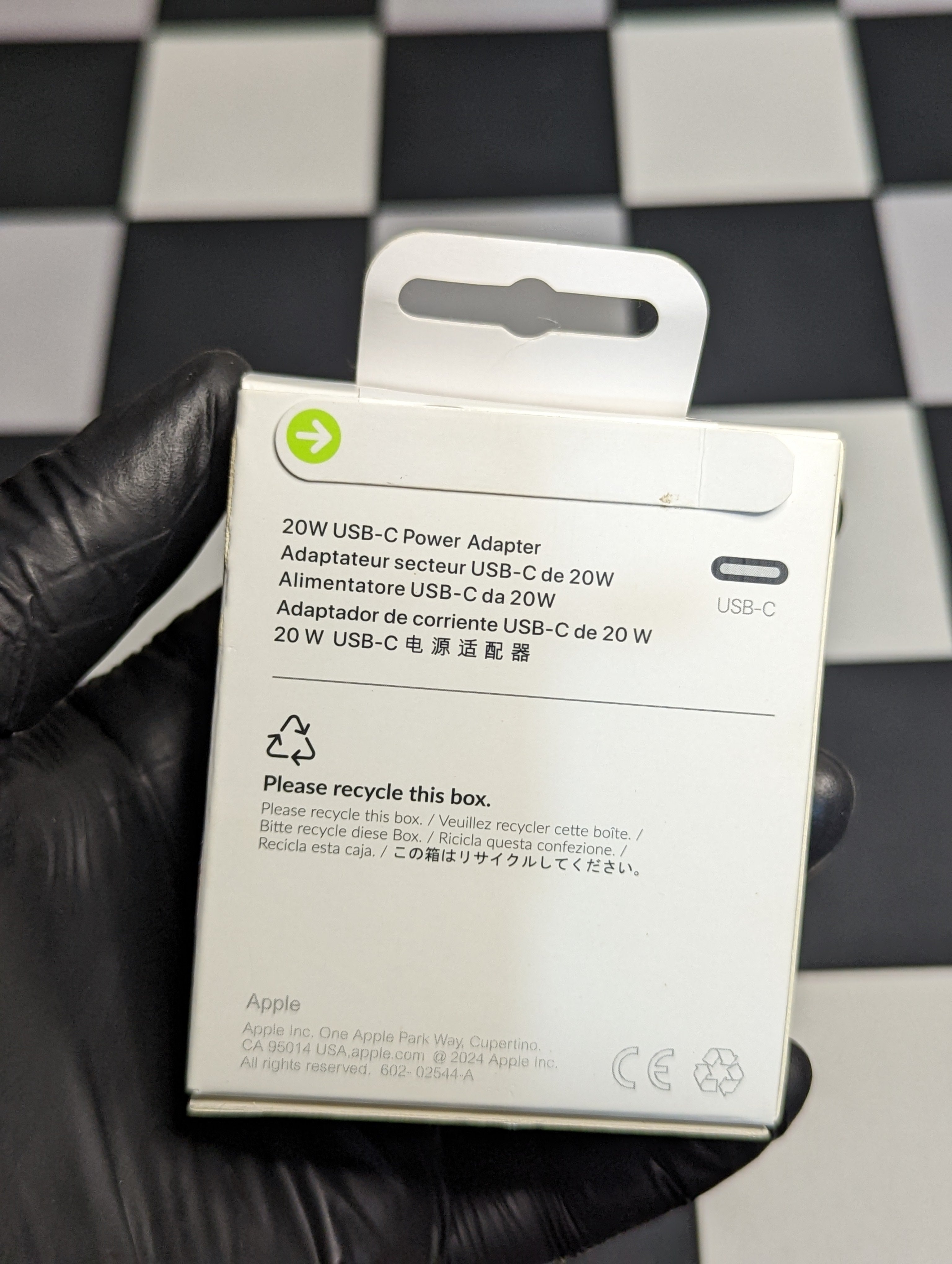 Apple 20W USB-C Power Adapter – Fast, Efficient Charging Anywhere